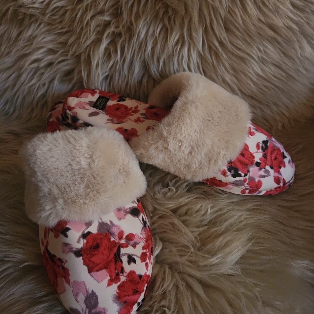 Victoria's Secret Red Floral Plush Slippers